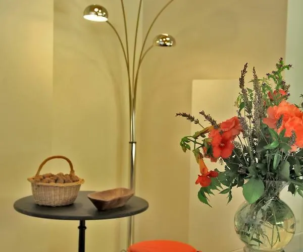 Longere De Galibert Nyaraló *